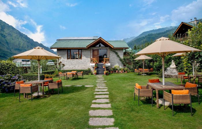 Larisa Resort Manali