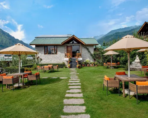 Larisa Resort Manali Hotels in Soil