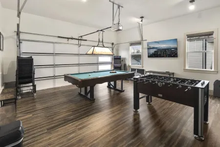 Spacious Seattle Home W/ Gameroom ~ Near Sea-Tac Airport! 5Bd 3.5BA Отели рядом со станцией Link Light Rail - Tukwila Station