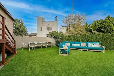 Private Pool & Spa/Fenced yard/Pet friendly/Walk to village/Close to beach Отели рядом с достопримечательностью «Пойнт Лома»