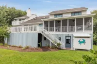 BEAUTIFUL HOME JUST STEPS TO BEACH! Perfect 6 BR Family Home - 3 Master Suites!