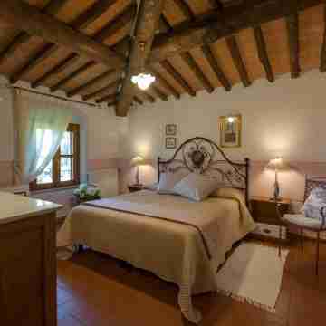 Lodging with terrace, A/C, pool with jacuzzi corner, children friendly, sleep 4 Rooms