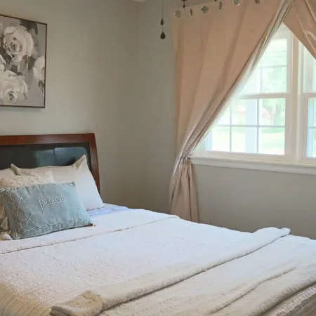 Cute home in the HEART of Madison