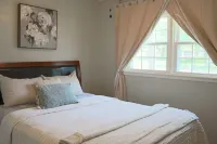 Cute home in the HEART of Madison