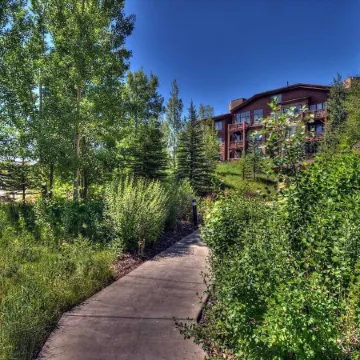 Cozy 2BD/2BA Mountain View Condo, near skiing, Sleeps 4+