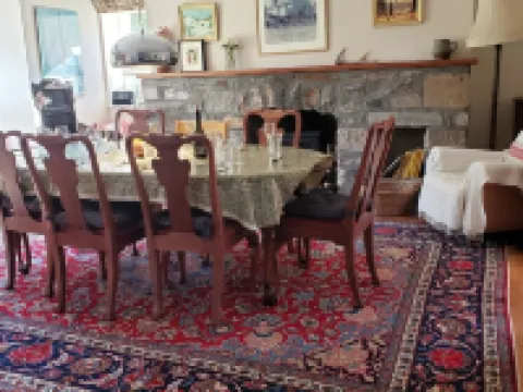 Fabulous house with sun-doors and patio - Large mature garden. Mountain views. Hotels in Ballater