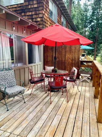 Tahoe's Gem - A Cozy Heart-of-Adventure Getaway. Min to lake, ski, hike, bike Отели в г. Доллар Пойнт