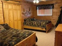 Cabin in Grayling, for all your activities near Lake Marguerite and more …… Hotels in Grayling Township