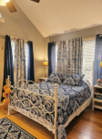 Secluded Two-Story Country Style Loft with Balcony & Free Parking in The Heights