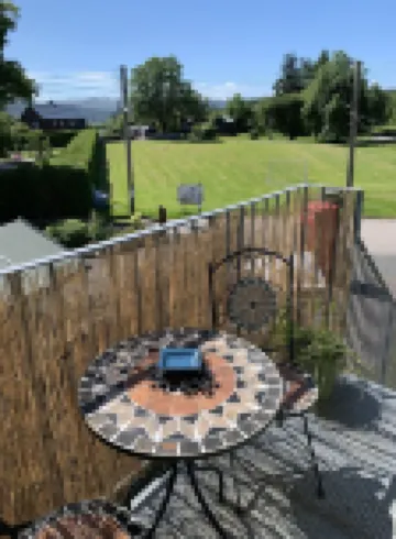 Cosy Studio Flat in the Friendly and Scenic Lochside Village of Dalavich, Argyll