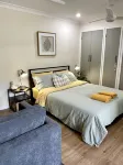 Self-contained Studio in Pimpama - Gold Coast. Close to all major theme parks.