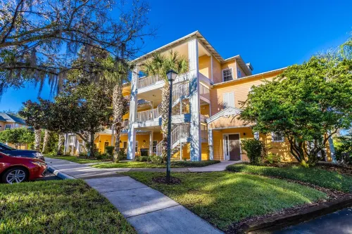 NEW! Welcome to our beautiful and cozy 3-BR, 2-bath retreat near Disney!