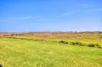 Seas the Day at Coral Cay— Minute Walk to Beach!