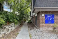 Cozy 1-bedroom condo in next to the hospitals and the university