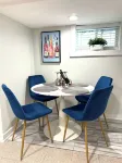 Cozy 2-bedroom Gem in charming North Bergen with Parking, backyard, and grill 세코커스역 주변 호텔