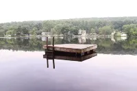Serene 2-bedroom, 2-bath lakefront retreat on scenic Staffordville Lake
