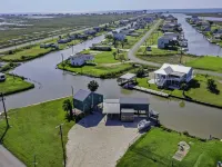 Perfect little Getaway for the fishers and beach goers! Hotels in Sargent