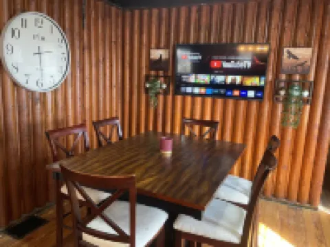 The little Log Lodge Hotels in Independence charter Township