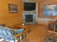 Cozy 2 Bed 2 Bath Cabin located next to Three Bears Resort in Warrens Wisconsin