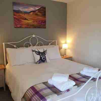 Beautiful views, walking distance to town Rooms