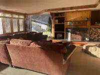 Big 2Bd/2ba 5 Beds, Free Parking, Close to Ski Lift, New to Vrbo, 4.8 Rating