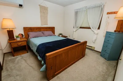 Poconos Retreat: Hot Tub, Game Room, Lakes, Beaches & Family Fun