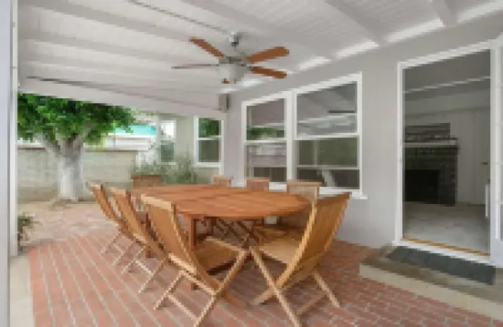 Picture Perfect Minutes to Universal Studios & Hollywood: Rated 10/10!!!