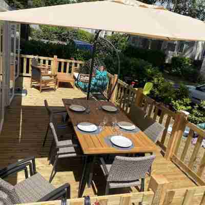Rent mobile home 6pers 40 m2 from 250 € per week Dining/Meeting Rooms