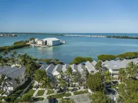 Waterfront Duck Key Villa - Sleeps 6