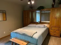 Acorn Lodge Private Riverfront & Trails is an exclusive Retreat & Reunion venue.