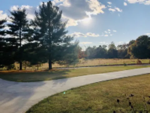 Beautiful cottage, close to rivers, creeks, lakes for fishing, boating, hunting