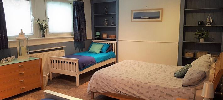 Water's Edge - Sea Front Self Catering Apartment in the Heart of Swanage Hotels in Swanage
