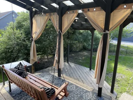 1920 brick close to down