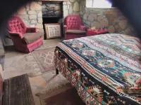 Stone cottage@ La loma del chivo
