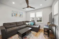 4 houses from the beach!  Belmar Rear East Cottage