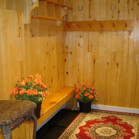 Feb 5-6 and 12-14 Now 400/nt Great Snow Free Parking at Condo in Vail Village