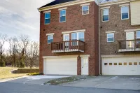 Modern Home w/ Great Amenities