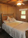 Spotted Rock Cabin - Hot Tub - Pets