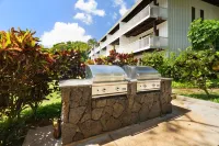 Remodeled Condo with / AC. Short Walk to Beach, Starbucks, and Shops.
