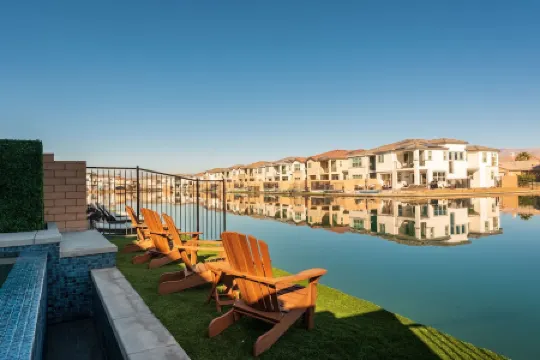 Lakefront Luxury Stay in Indio California w/ Pool