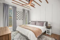 Treetop - 3 King Suites- sister property next door #1559015