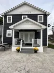 Lakefront home. Beach & park access. 8 miles to Cedar Point. 4 bedrooms 3 baths.