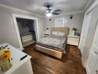 Minutes to the Mall and stores, central Mcallen