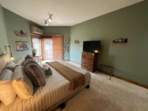 1 bedroom studio, pool, hot tub, sauna