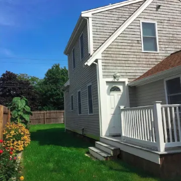 New Coastal House, Steps to Keyes Beach, Main Street, Harbor; AC, Linens, Wi-Fi