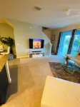 Modern 3-bedroom townhome with garage near Downtown Tampa
