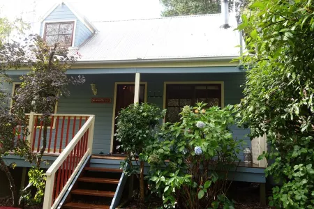 Romantic Cozy Mountain Cottage - Blackheath Отели в г. Блэкхет