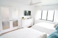 🏖️Just Remodeled! The Ocean Cottage at Ocean Village Beach Condo