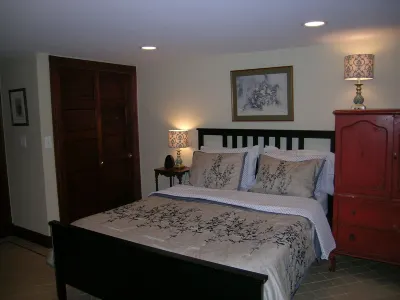 It's Summertime  in DC! Save on a Cozy NW DC 1Br Apt in Adams Morgan Near Metro! 컬럼비아 하이츠 호텔