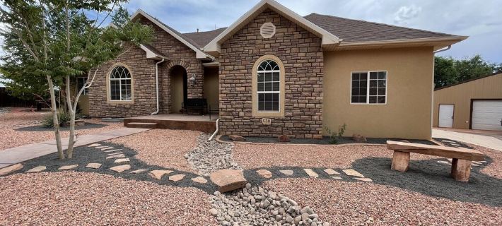 Your large group adventure outpost to 4 National Parks Hotels in Kanab